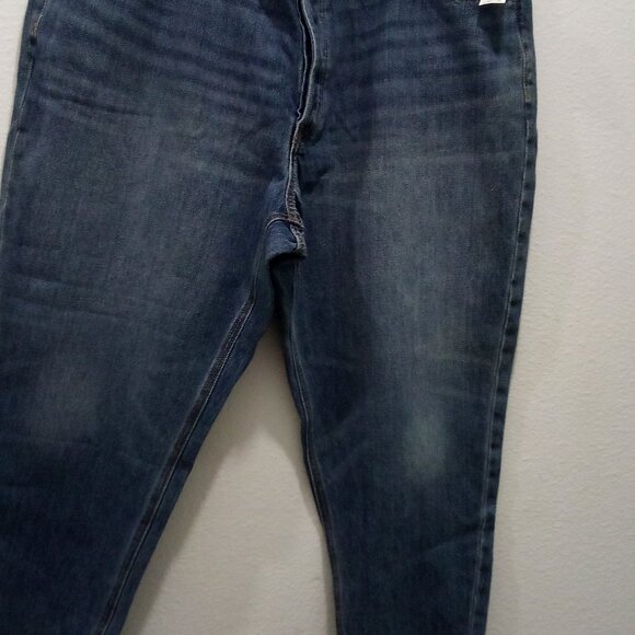NWT OLD NAVY TAPPER Jeans - Picture 4 of 5